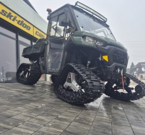 Can-am Traxter HD10 6x6 na gąsienicach